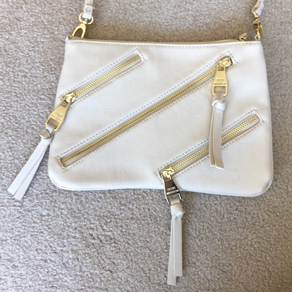 Steve Madden Over the Shoulder - Picture 2 of 8